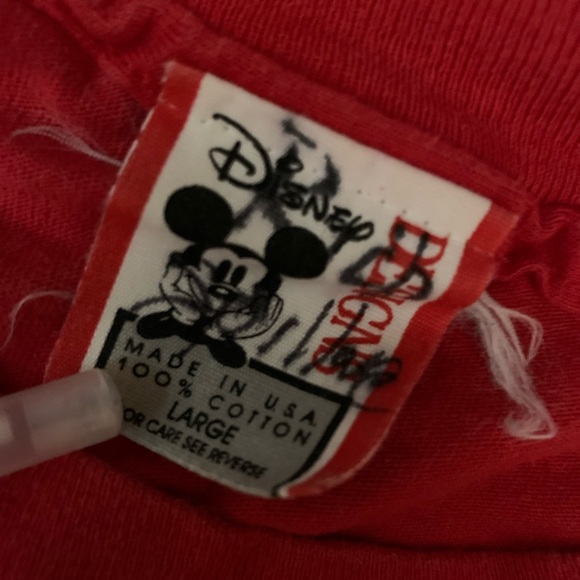 VTG Rare 90’s Honey I shrunk the kids movie tee. “Honey I Shrunk the Audience”. - Picture 5 of 5